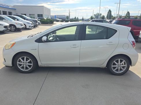 Used 2013 Toyota Prius C Three FWD image 2