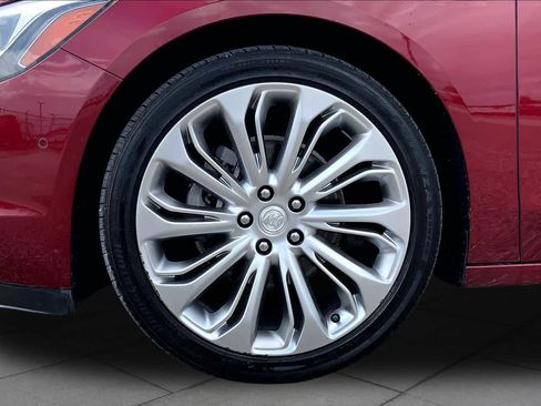 Used 2017 Buick LaCrosse Premium w/ Driver Confidence Package #2 AWD/4WD image 11