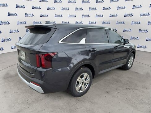 New 2026 Kia Sorento LX FWD image 7