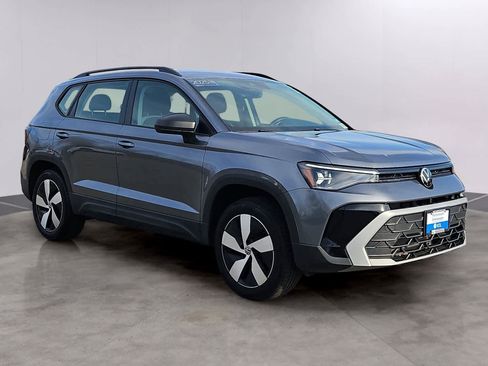 Used 2025 Volkswagen Taos S AWD/4WD image 3