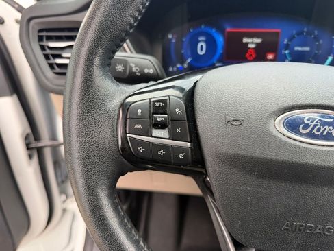 Used 2021 Ford Escape SEL w/ Technology Package FWD image 19