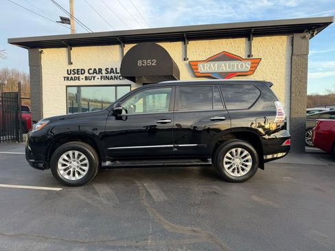 Used 2018 Lexus GX 460 image 4