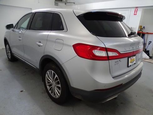 Used 2016 Lincoln MKX Select w/ Select Plus Package AWD/4WD image 19