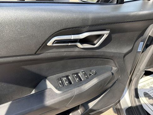 Used 2024 Kia Sportage LX AWD/4WD image 15