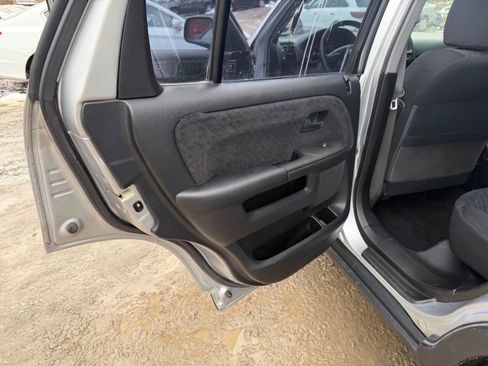 Used 2006 Honda CR-V LX image 13