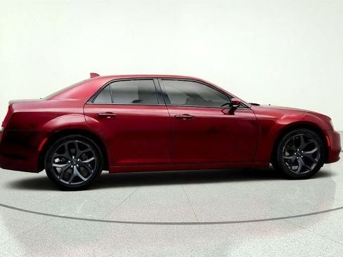Used 2022 Chrysler 300 S RWD image 4
