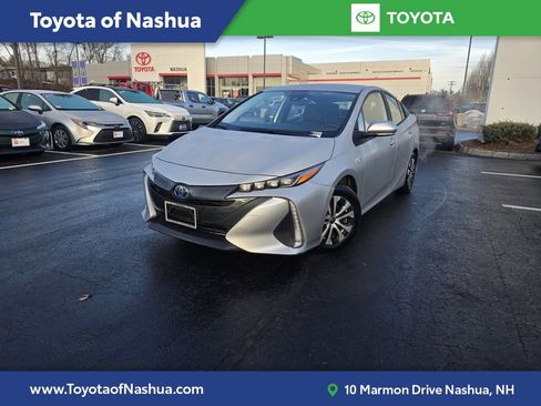 Certified 2021 Toyota Prius Prime XLE image 1