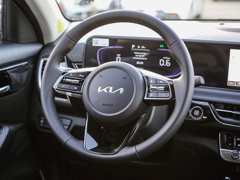 New 2026 Kia Seltos S image 18