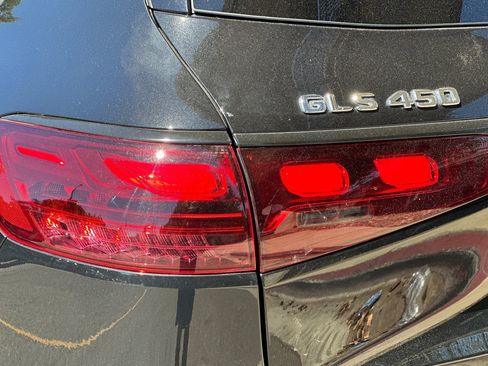 Certified 2024 Mercedes-Benz GLS 450 4MATIC image 28