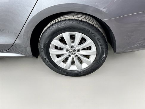 Used 2014 Volkswagen Passat 1.8T Wolfsburg Edition image 21