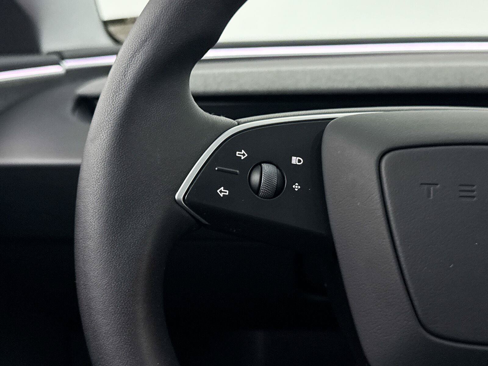 Used 2025 Tesla Model 3 Long Range RWD image 37