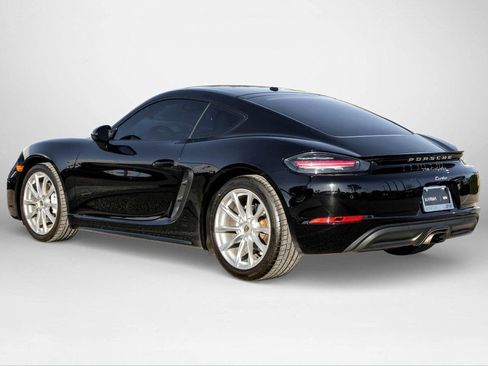 Used 2019 Porsche 718 Cayman image 8