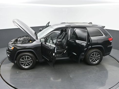 Used 2022 Jeep Grand Cherokee Limited image 34