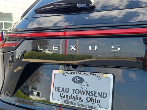 Used 2025 Lexus NX 250 FWD w/ Premium Package image 6