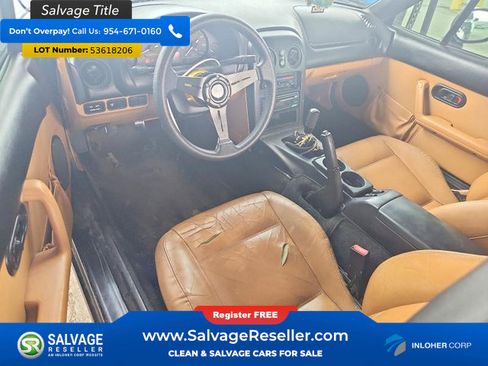 Used 1996 MAZDA MX-5 Miata RWD image 11