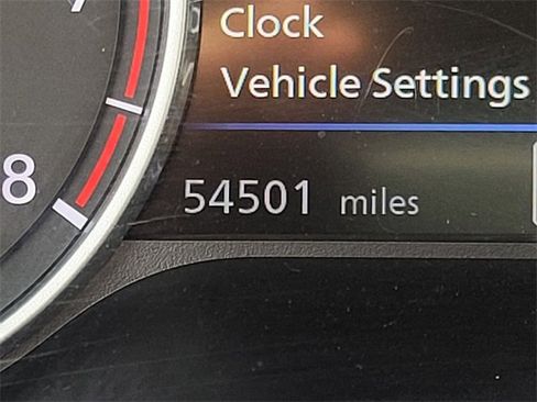 Used 2024 Nissan Sentra SV image 29