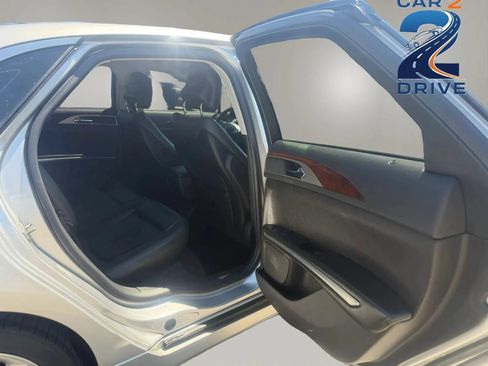 Used 2013 Lincoln MKZ AWD image 12