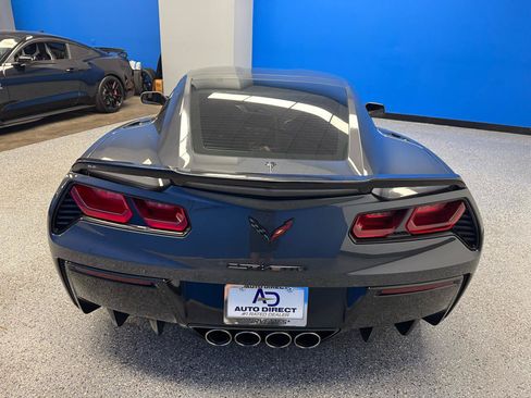Used 2018 Chevrolet Corvette Stingray Coupe w/ Carbon Flash Badge Package RWD image 31