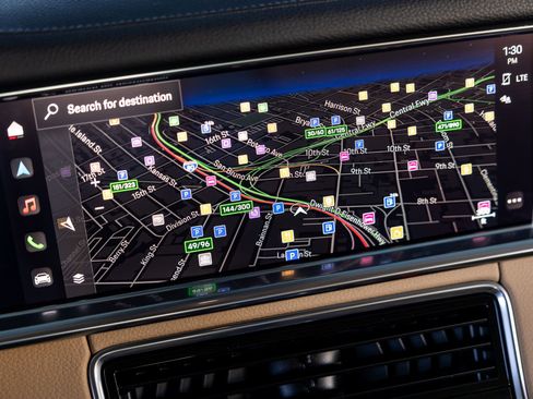 Certified 2023 Porsche Panamera Platinum Edition image 56