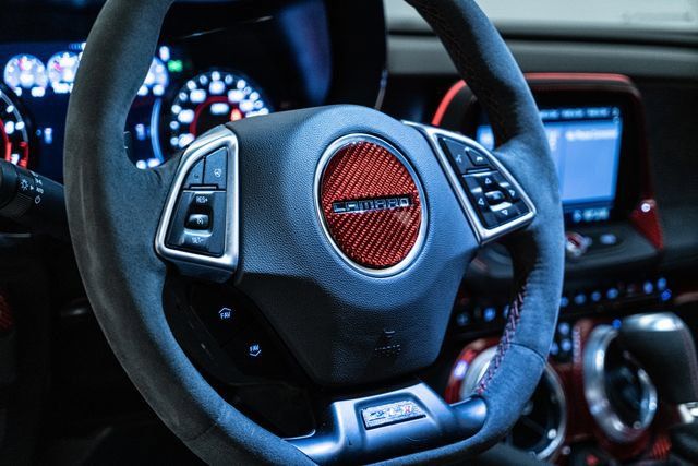 Used 2019 Chevrolet Camaro ZL1 RWD image 23