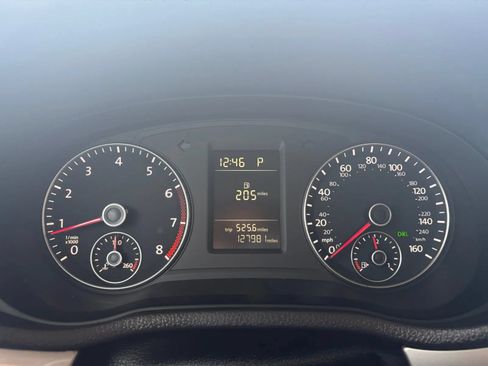 Used 2015 Volkswagen Passat 1.8T Limited Edition FWD image 31