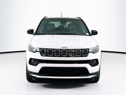 Used 2025 Jeep Compass Limited AWD/4WD image 2