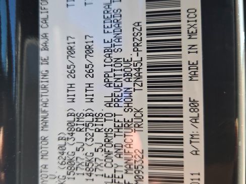 Used 2025 Toyota Tacoma TRD Off-Road image 12