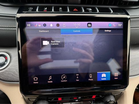 Used 2024 Jeep Grand Cherokee Limited image 21