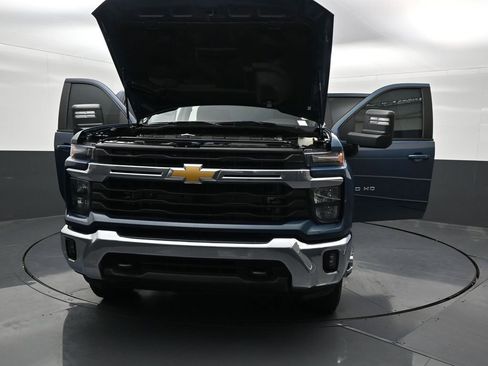 Used 2026 Chevrolet Silverado 3500 LT AWD/4WD image 40