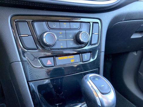Used 2022 Buick Encore Preferred w/ Safety Package FWD image 35