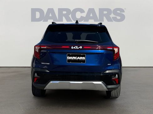Used 2025 Kia Seltos EX image 6