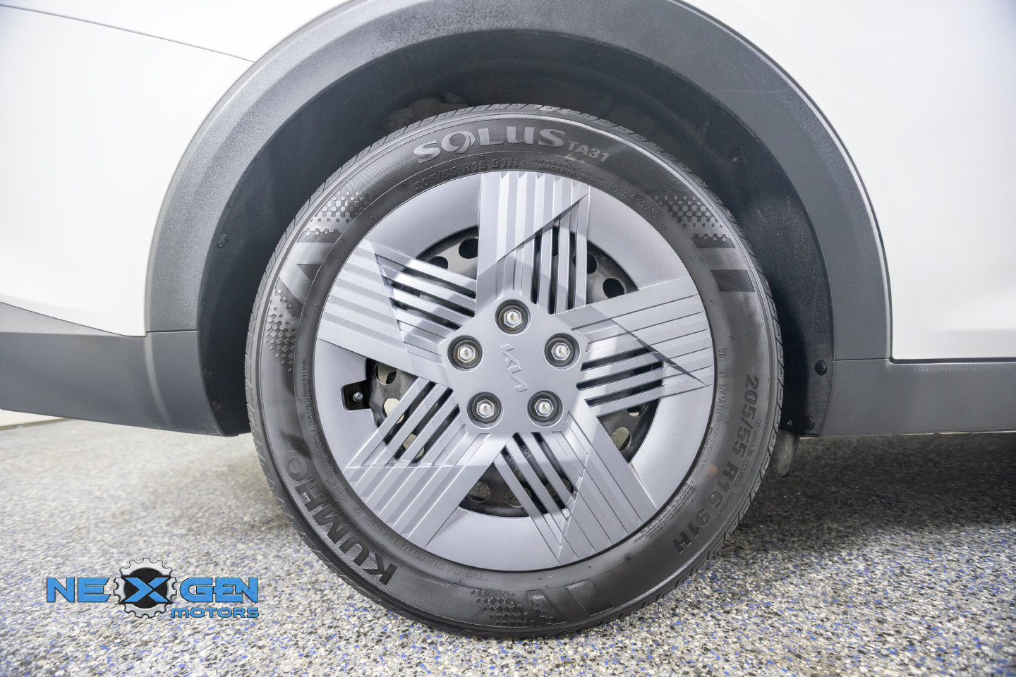Used 2025 Kia K4 FWD image 39