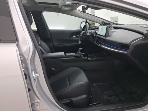 Used 2023 Toyota Prius Limited image 33