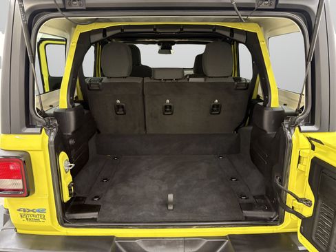 Used 2024 Jeep Wrangler Sport S w/ Convenience Group image 8