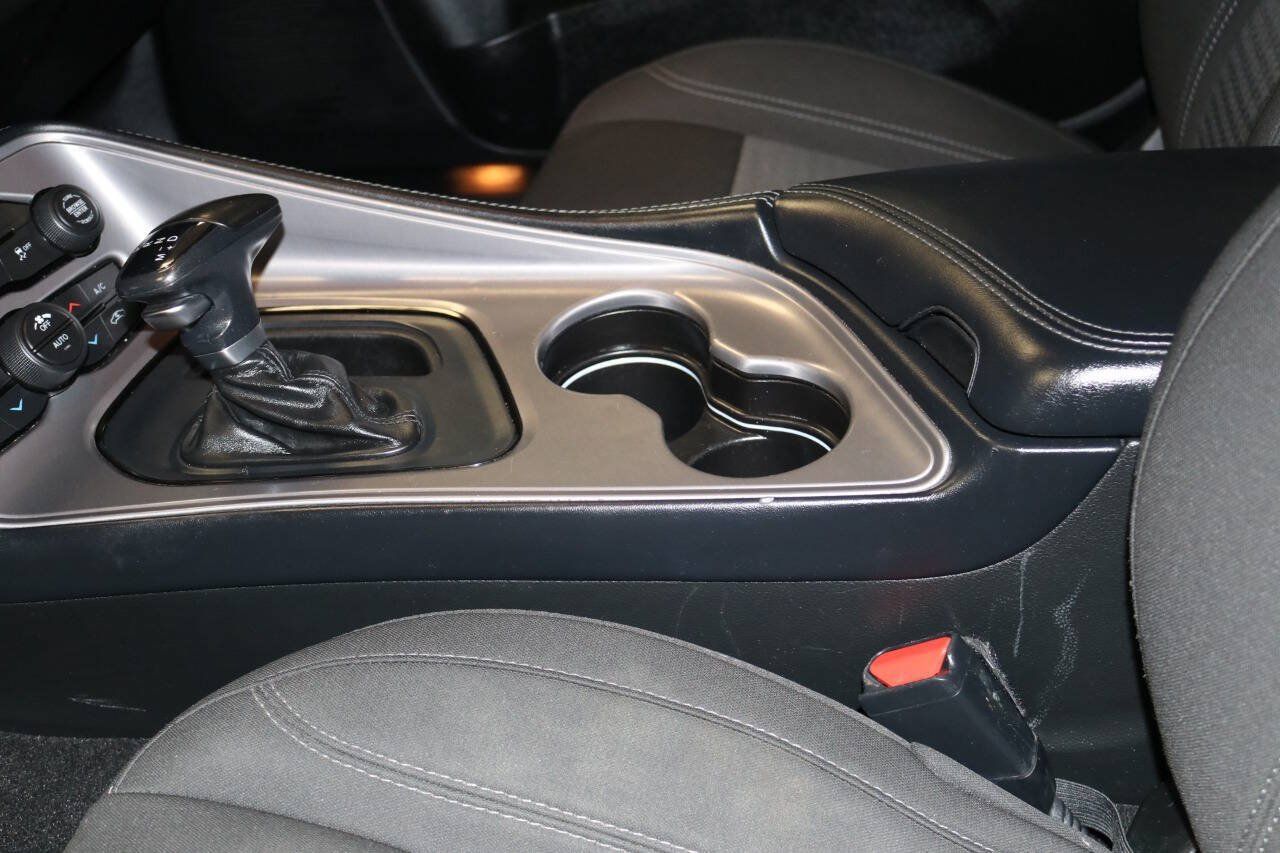 Used 2023 Dodge Challenger SXT RWD image 45