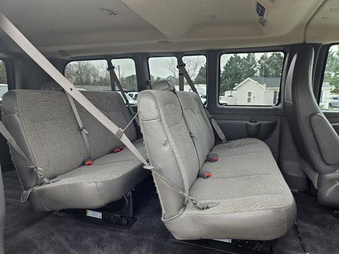 Used 2014 Chevrolet Express 1500 LT w/ LT Preferred Equipment Group AWD/4WD image 22