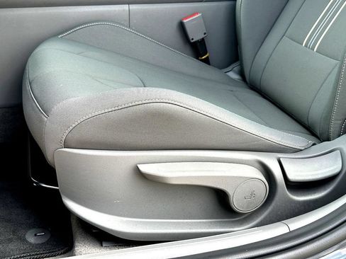 Used 2026 Hyundai Elantra Sport FWD image 15