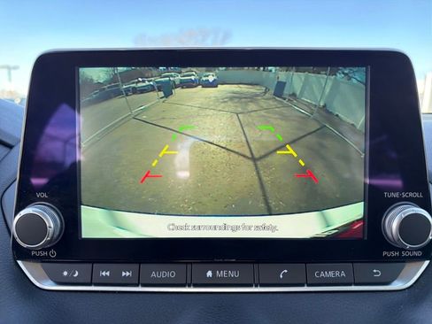 Used 2024 Nissan Sentra SV image 22