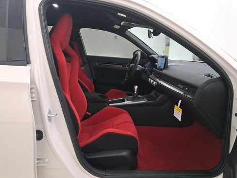Used 2024 Honda Civic Type R image 30