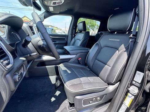 New 2026 RAM 1500 Laramie AWD/4WD image 12
