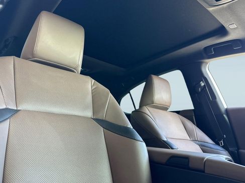 Used 2024 Lexus ES 350 w/ Premium Package image 31