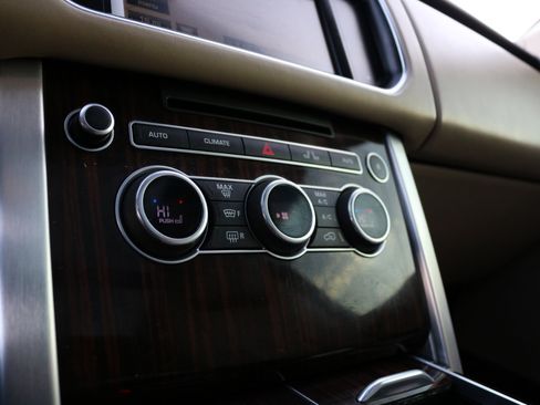 Used 2016 Land Rover Range Rover Supercharged image 30