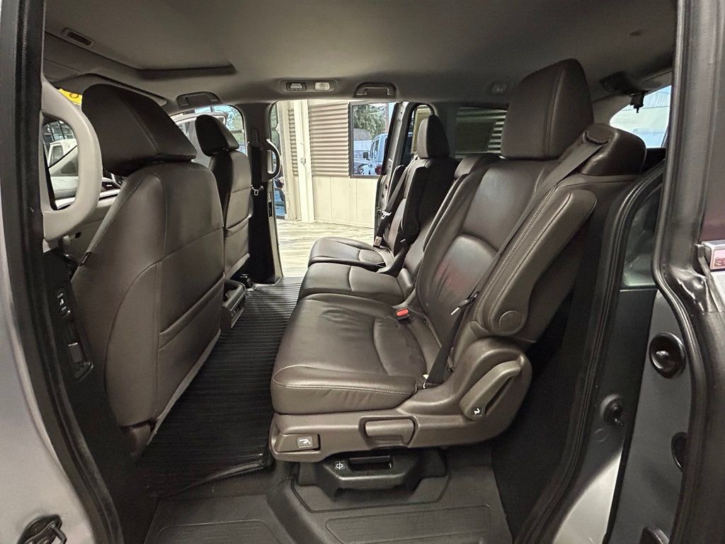 Used 2018 Honda Odyssey EX-L image 51