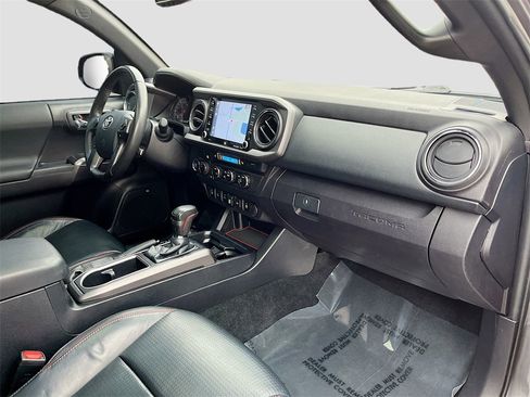 Used 2020 Toyota Tacoma TRD Pro image 31