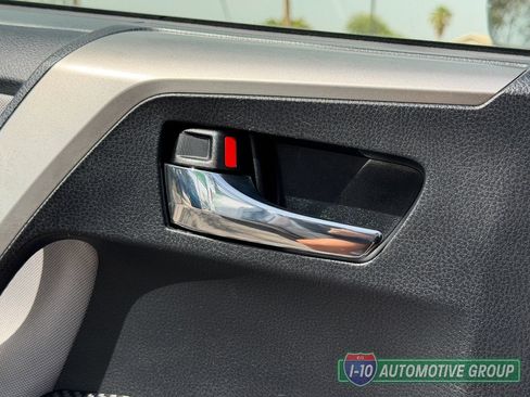 Used 2014 Toyota RAV4 XLE AWD/4WD image 17