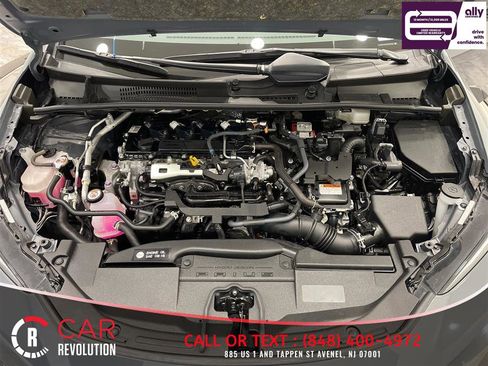 Used 2023 Toyota Prius LE FWD image 11