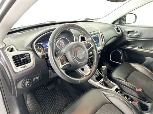 Used 2018 Jeep Compass Latitude w/ Popular Equipment Group image 20