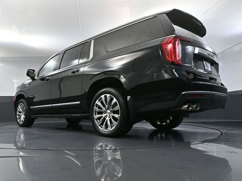 Used 2024 GMC Yukon XL Denali w/ Advanced Technology Package image 64