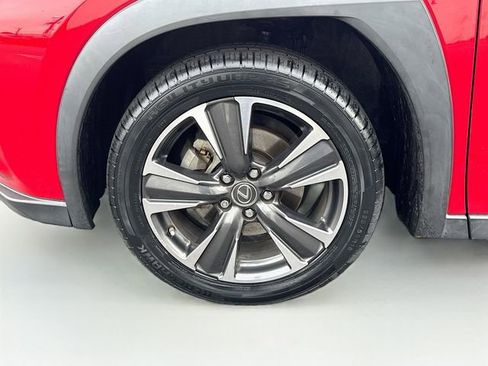 Used 2019 Lexus UX 200 w/ Premium Package FWD image 35