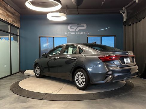 Used 2022 Kia Forte Sedan image 5